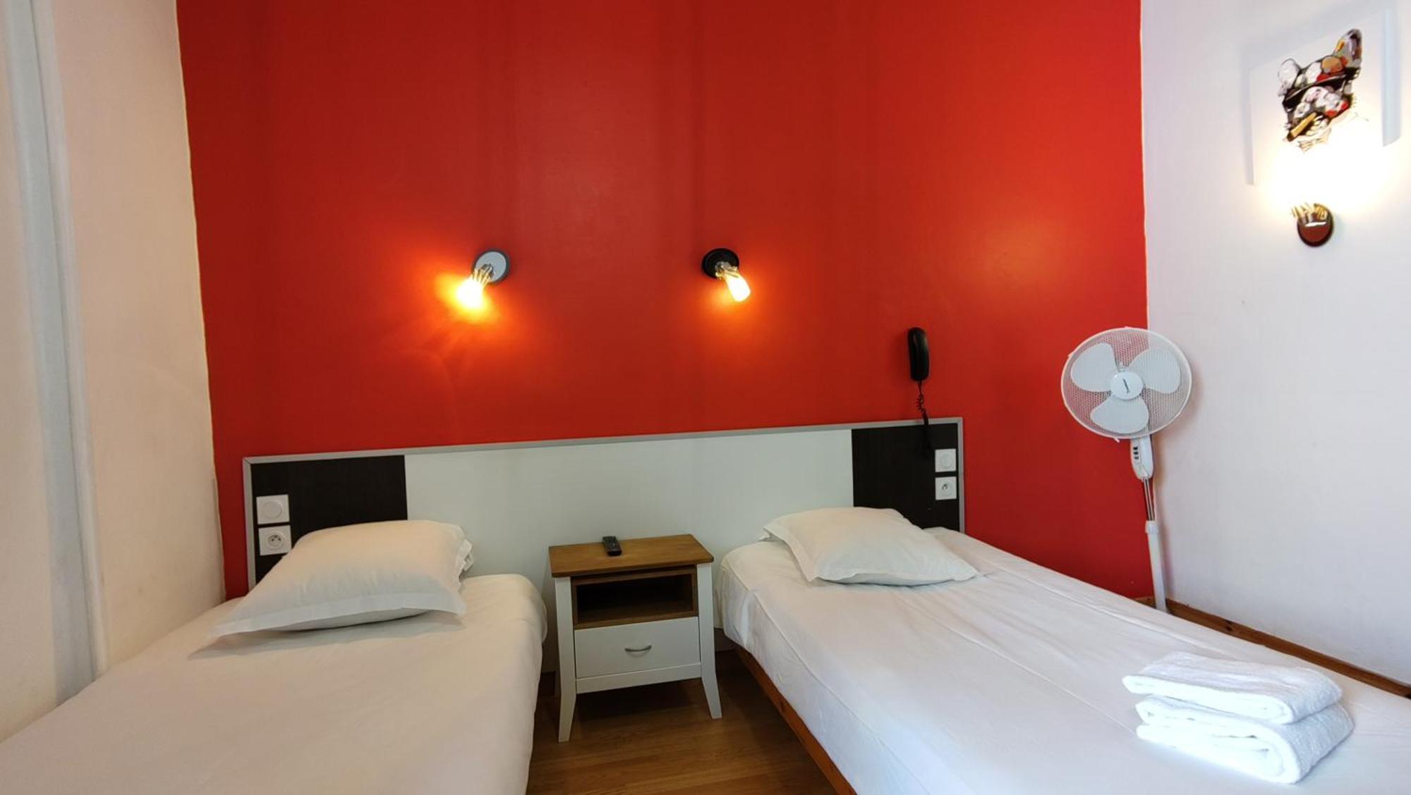 Hotel Le Colibri Aix-les-Bains Bagian luar foto
