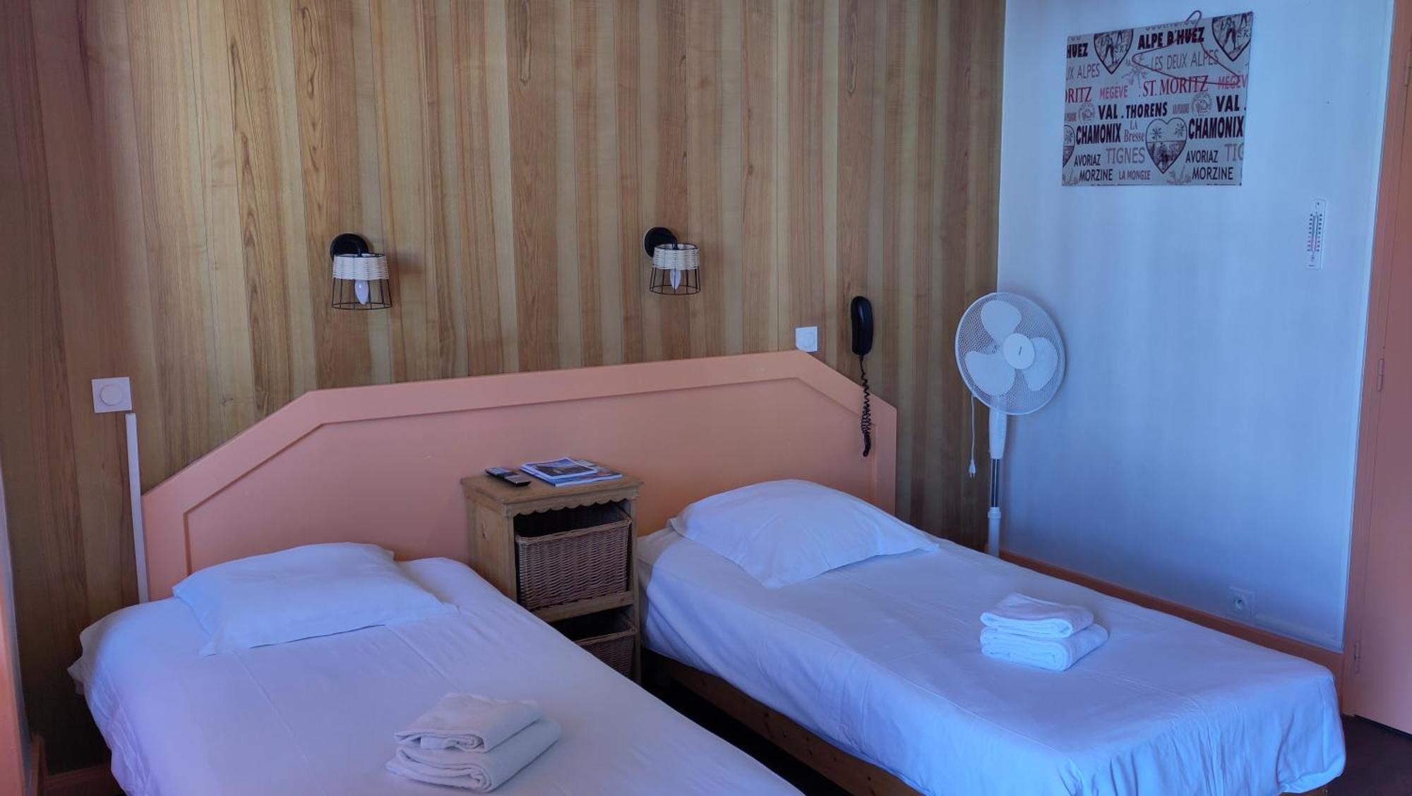 Hotel Le Colibri Aix-les-Bains Bagian luar foto