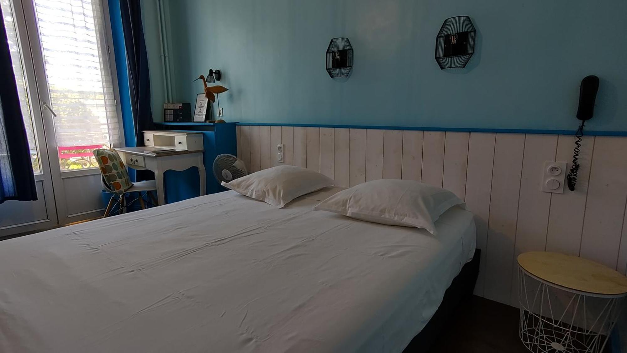 Hotel Le Colibri Aix-les-Bains Bagian luar foto