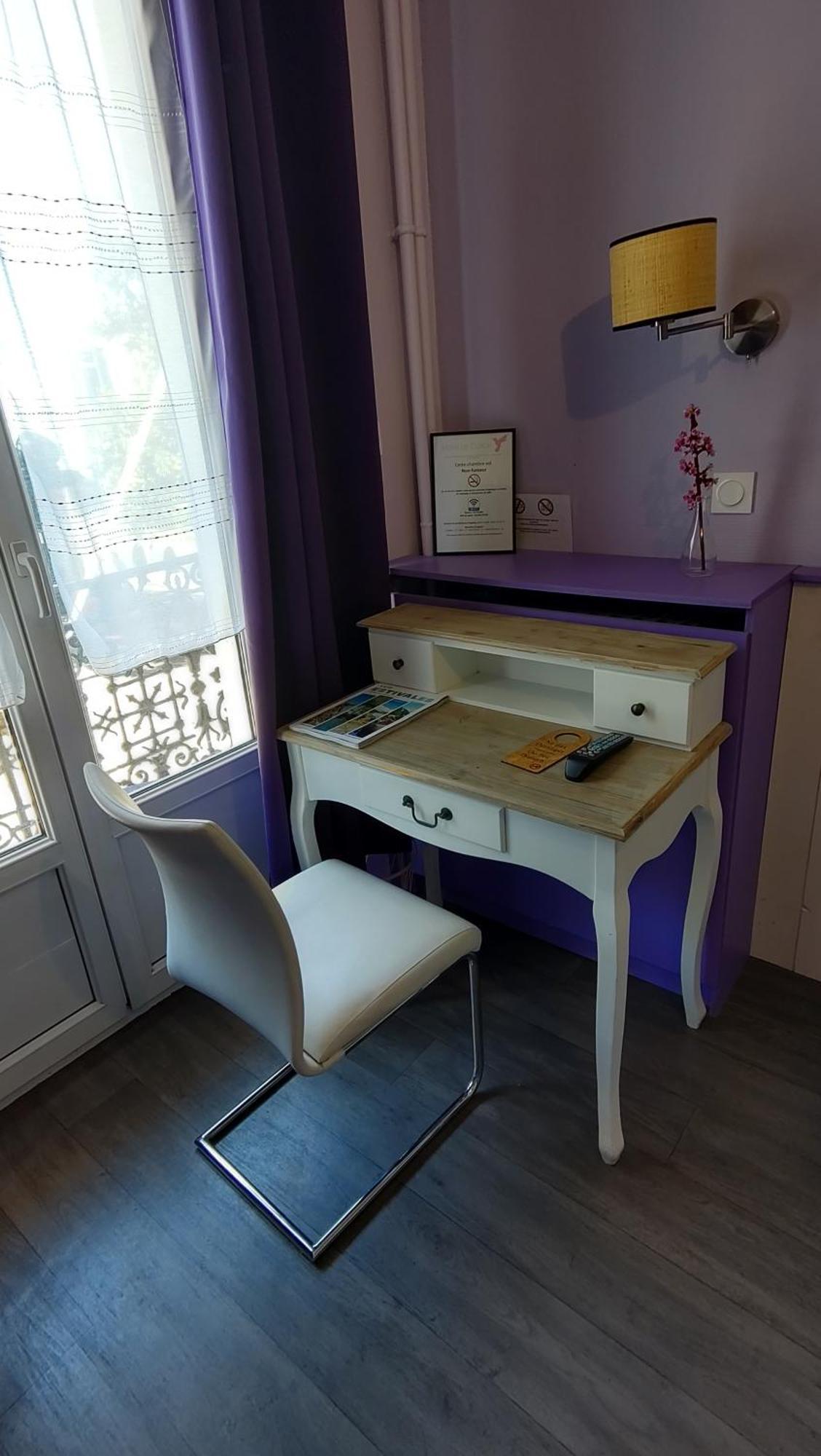 Hotel Le Colibri Aix-les-Bains Bagian luar foto