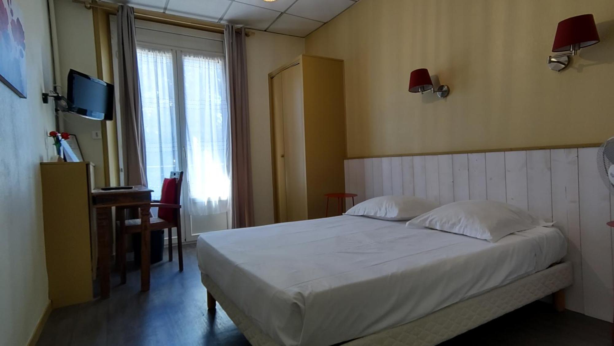 Hotel Le Colibri Aix-les-Bains Bagian luar foto