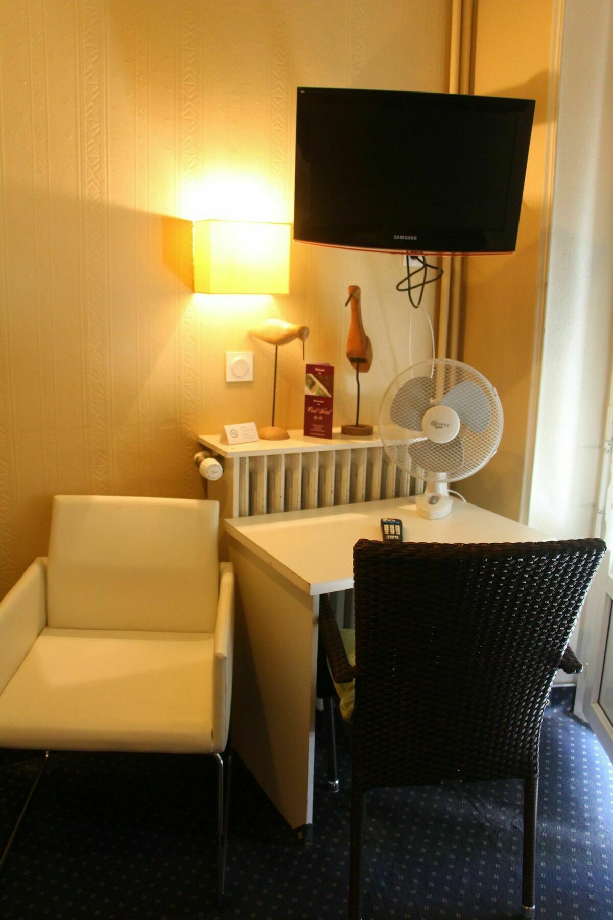 Hotel Le Colibri Aix-les-Bains Bagian luar foto